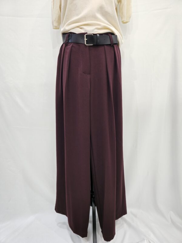 Pantalone palazzo con pinces e cintura