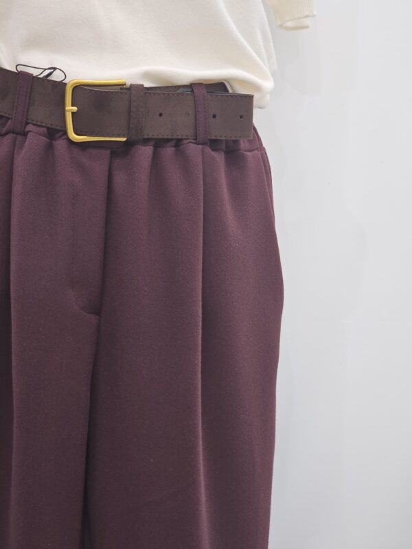 Pantalone con cintura ed elastico in vita