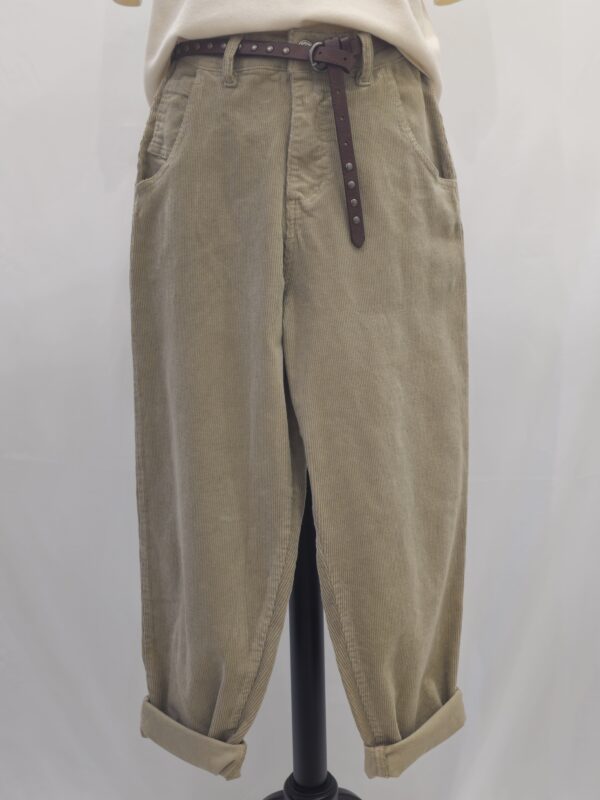 Pantalone baggy in velluto con cintura