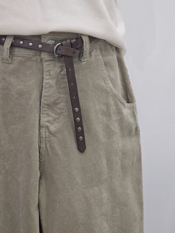 Pantalone baggy in velluto con cintura