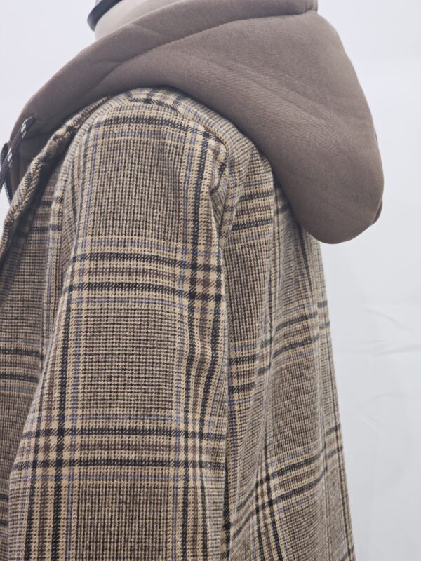 Cappotto con inserto felpa e cappuccio