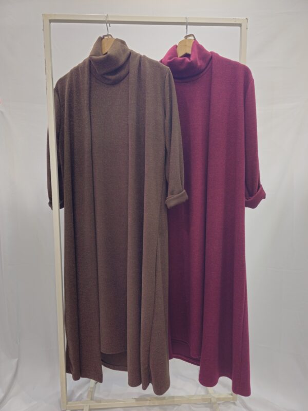 Abito smanicato con spolverino