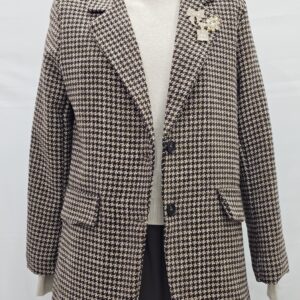 Giacca pied poule con spille