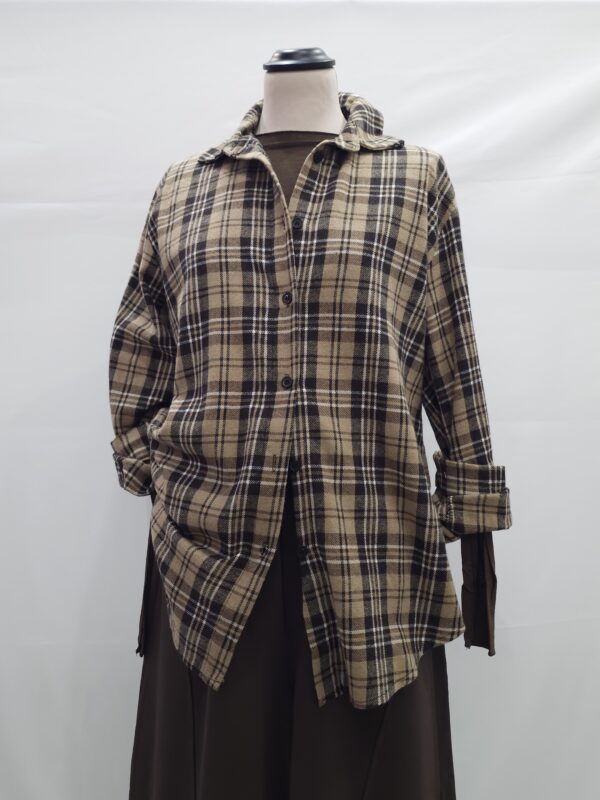 20251104_144038 (2) Camicione quadri