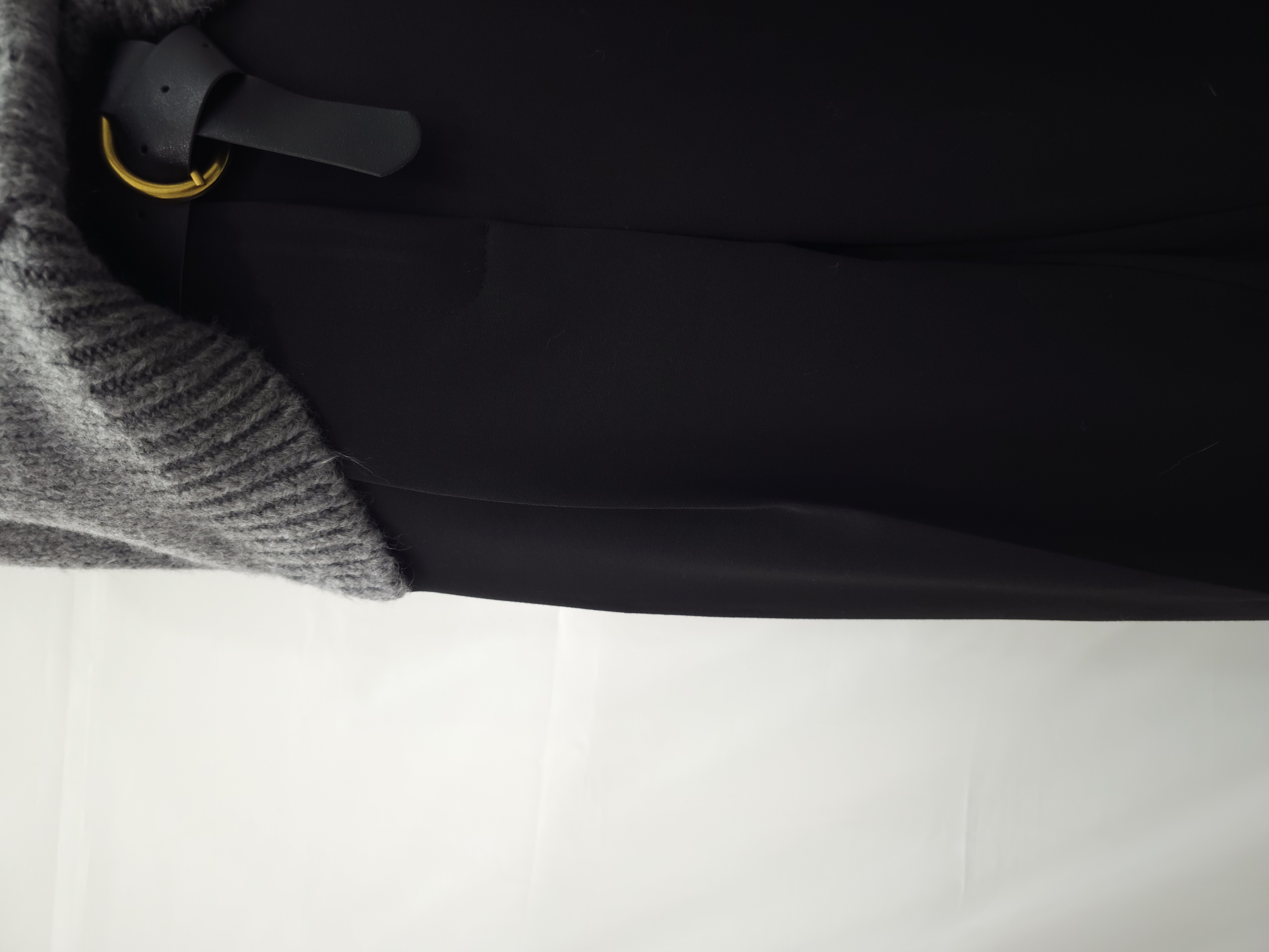 20251111_145312 Pantalone con cinta